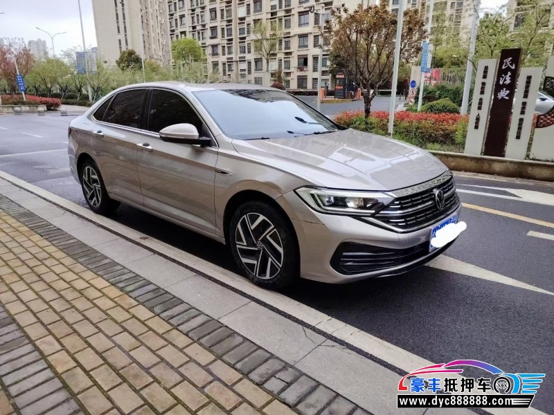 22年大众速腾轿车抵押车出售