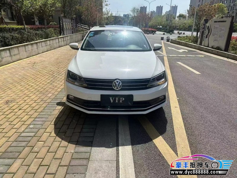 18年大众速腾轿车抵押车出售