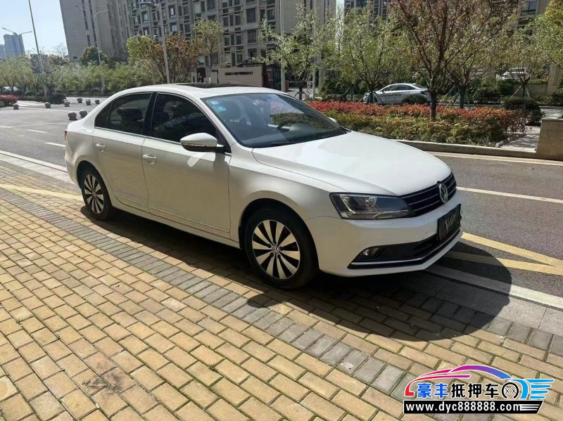 18年大众速腾轿车抵押车出售