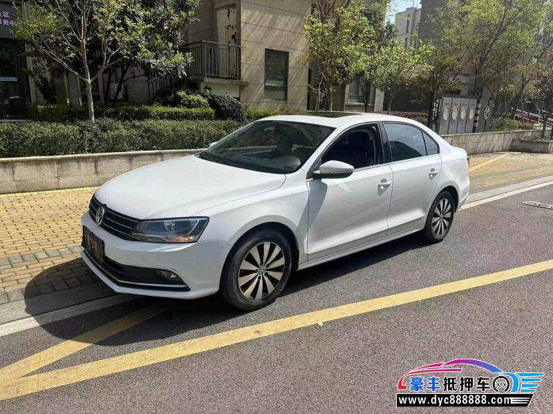 18年大众速腾轿车抵押车出售