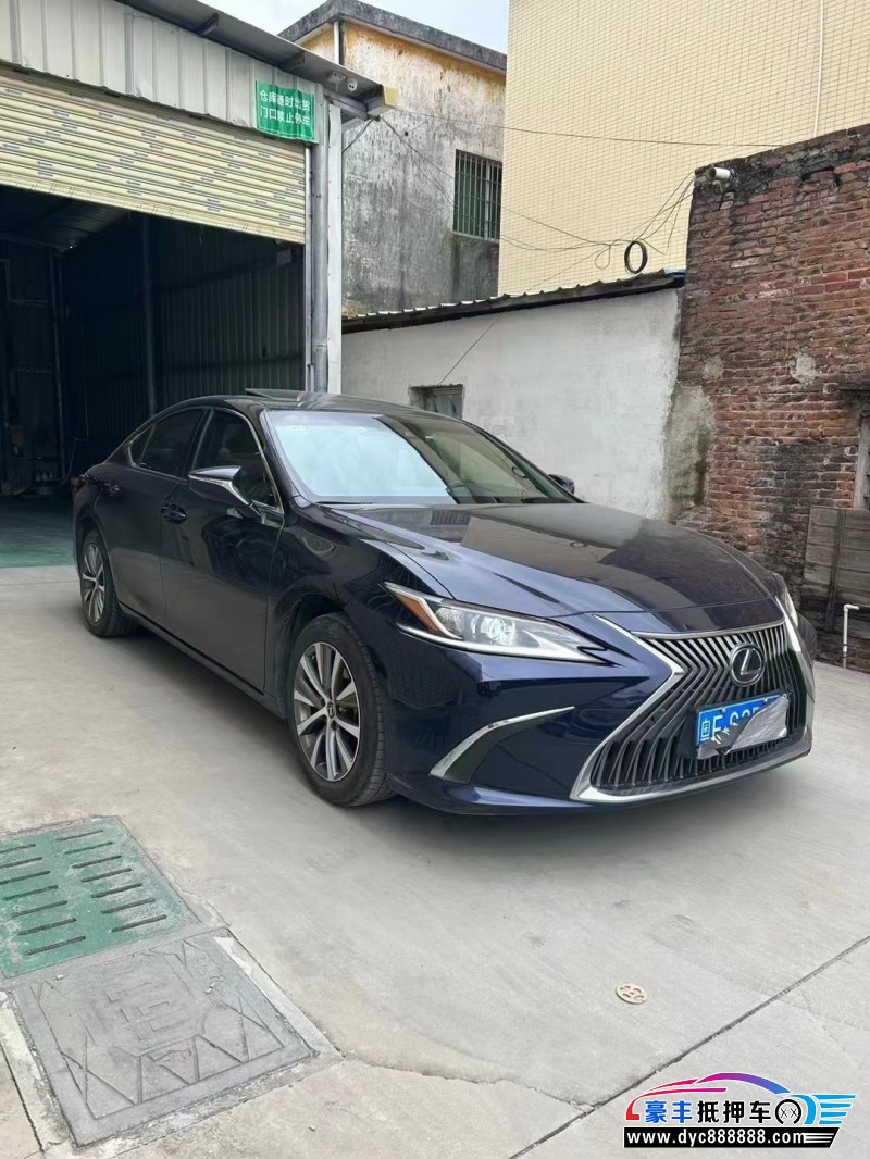 21年雷克萨斯ES轿车抵押车出售