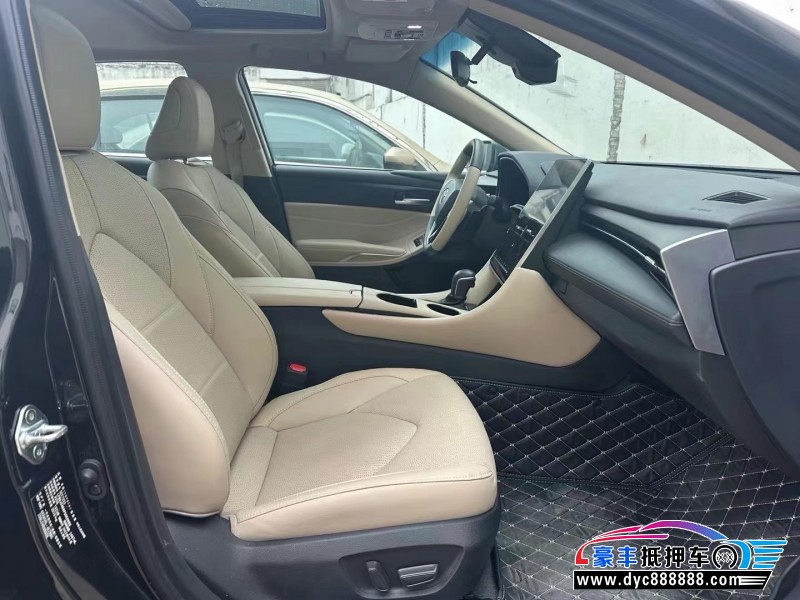 23年丰田亚洲龙轿车抵押车出售