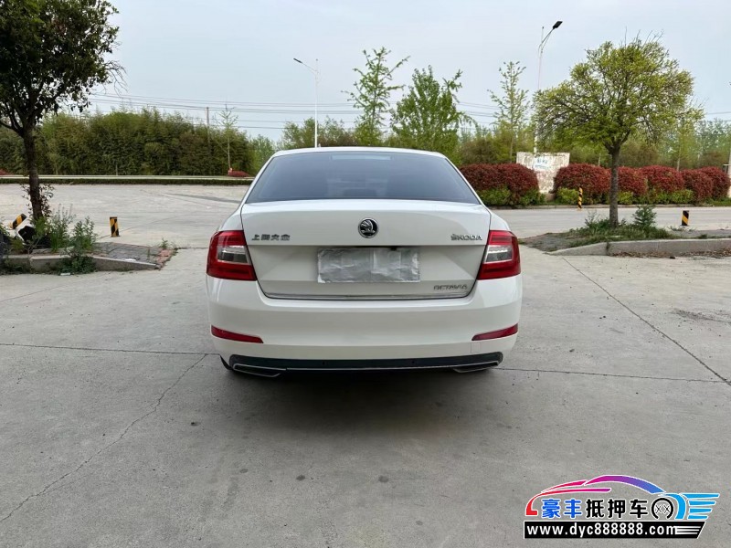 16年斯柯达明锐轿车抵押车出售