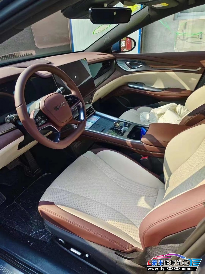 24年比亚迪海豹轿车抵押车出售