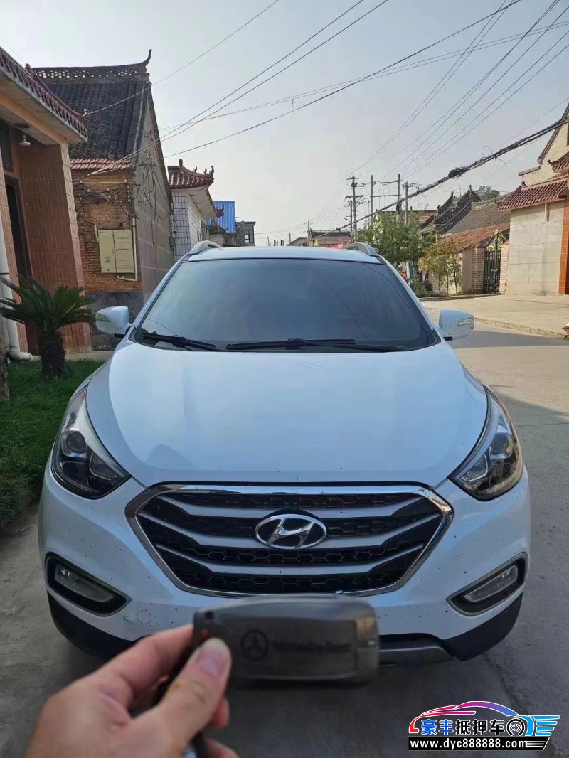 18年现代ix35轿车抵押车出售