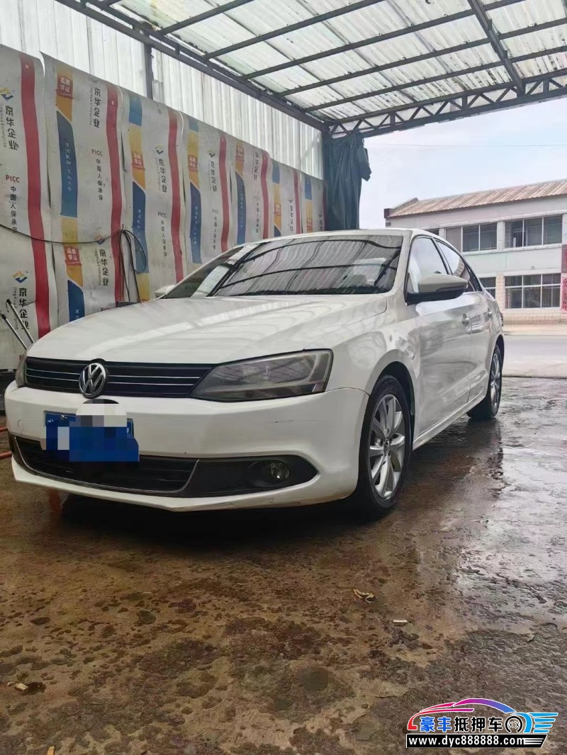 13年大众速腾轿车抵押车出售