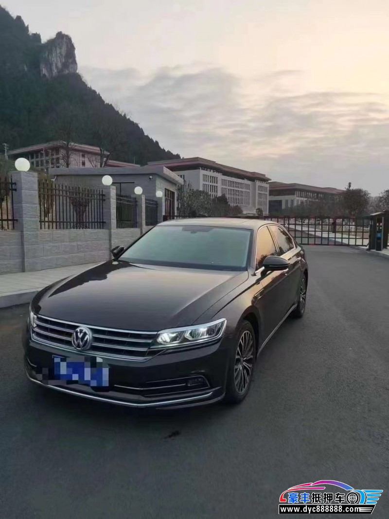 18年大众辉昂轿车抵押车出售