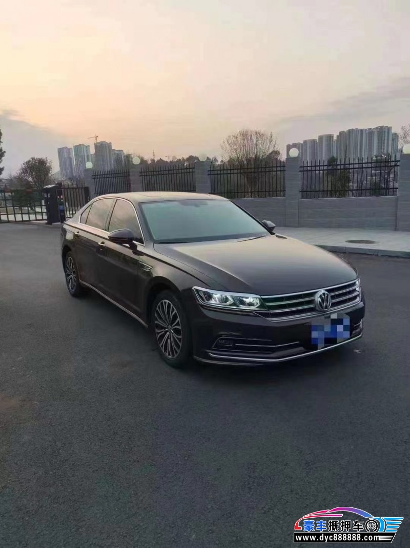 18年大众辉昂轿车抵押车出售