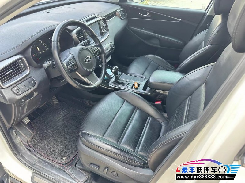 16年起亚索兰托SUV抵押车出售