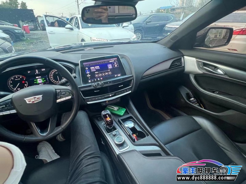 21年凯迪拉克CT5轿车抵押车出售