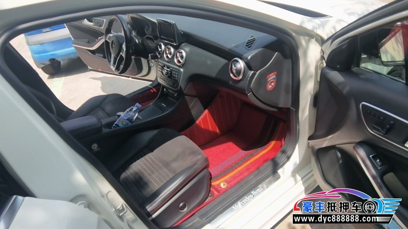 15年奔驰A轿车抵押车出售