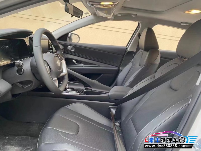 24年现代伊兰特轿车抵押车出售