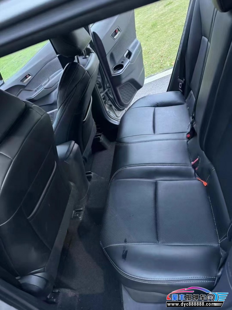 23年丰田奕泽轿车抵押车出售