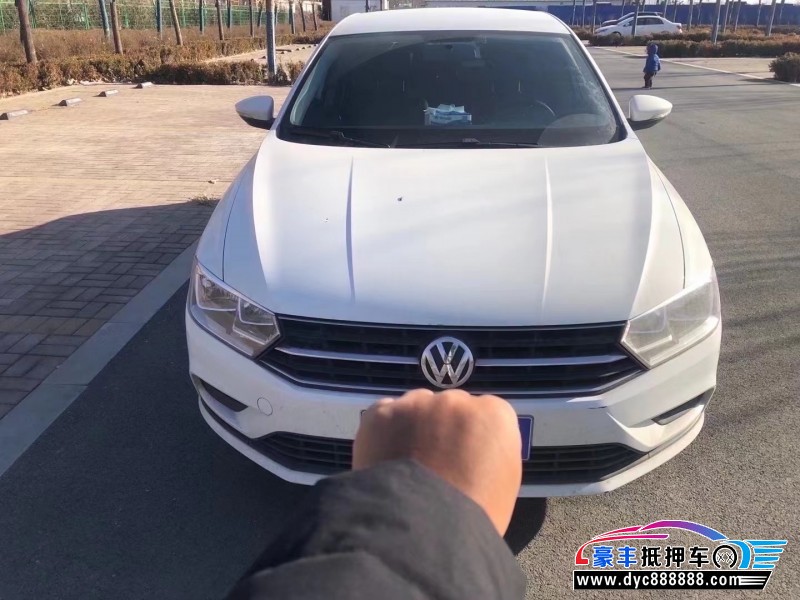 17年大众宝来轿车抵押车出售