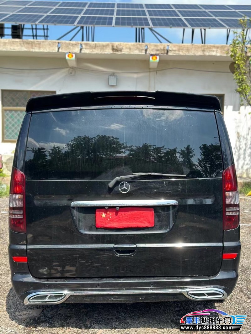 14年奔驰唯雅诺轿车抵押车出售