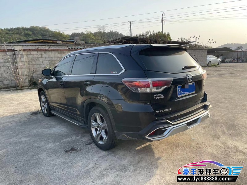 16年丰田汉兰达轿车抵押车出售