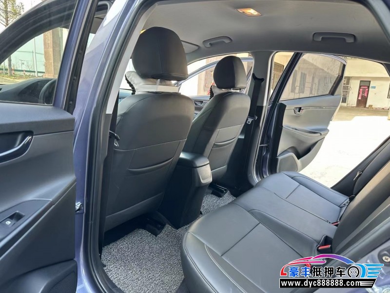 21年现代悦动轿车抵押车出售