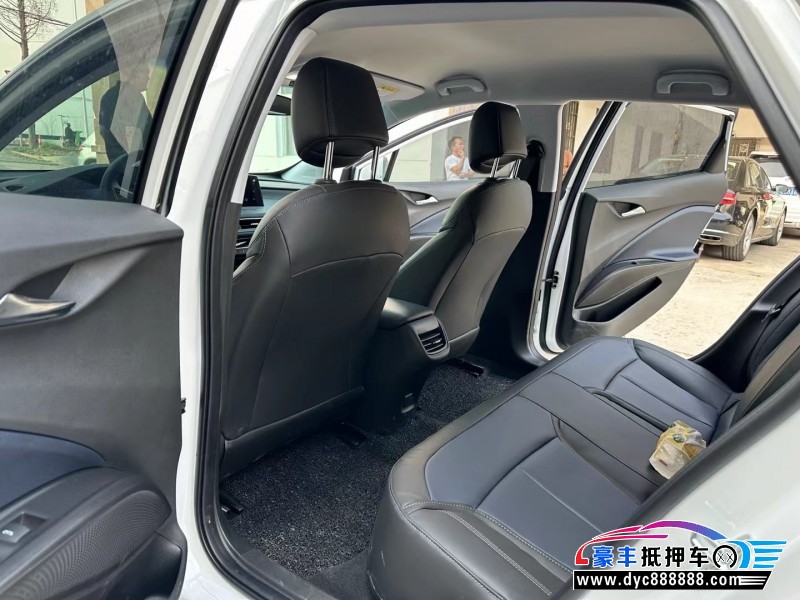 24年别克微蓝轿车抵押车出售