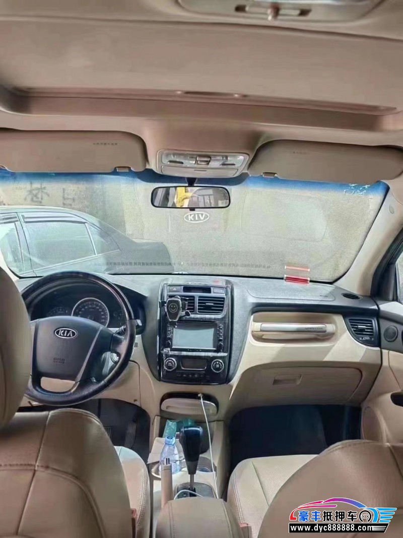 11年起亚狮跑轿车抵押车出售