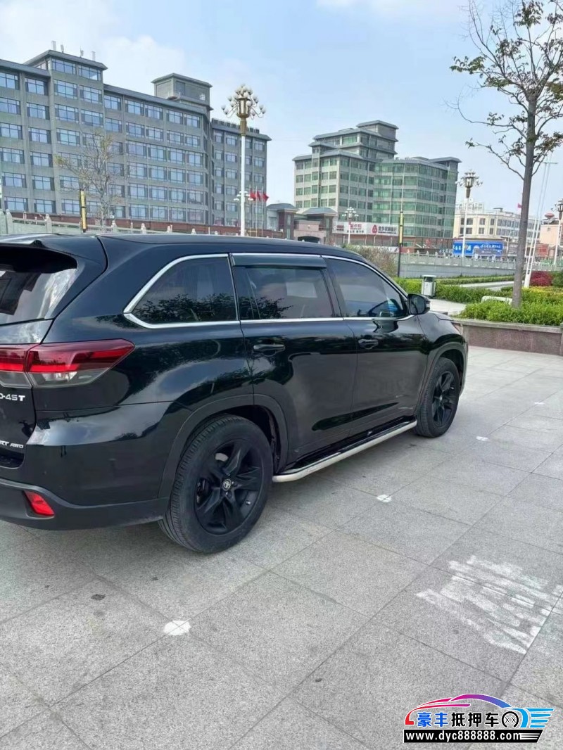 20年丰田汉兰达轿车抵押车出售