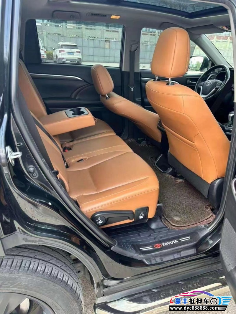 20年丰田汉兰达轿车抵押车出售