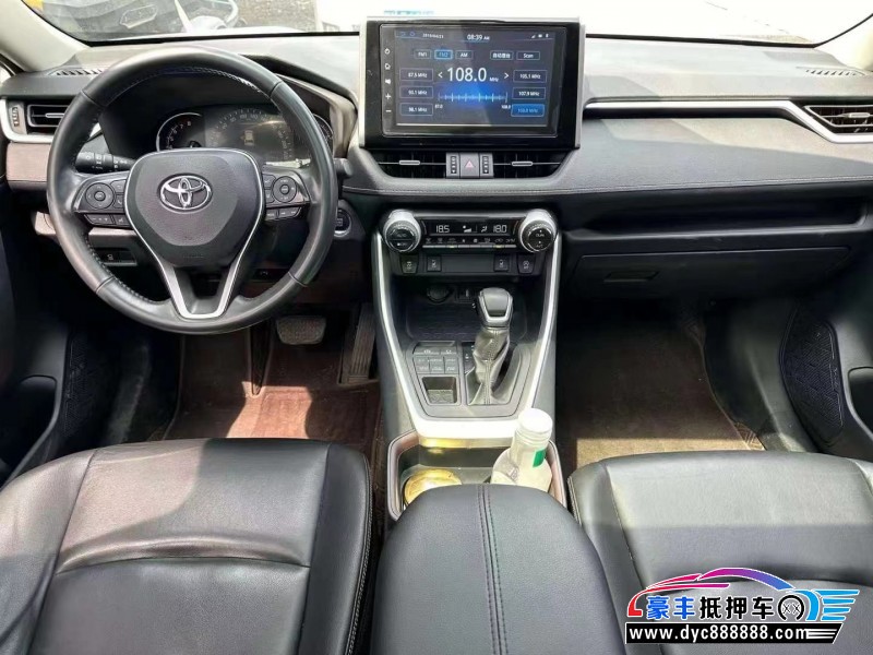 20年丰田RAV4荣放轿车抵押车出售