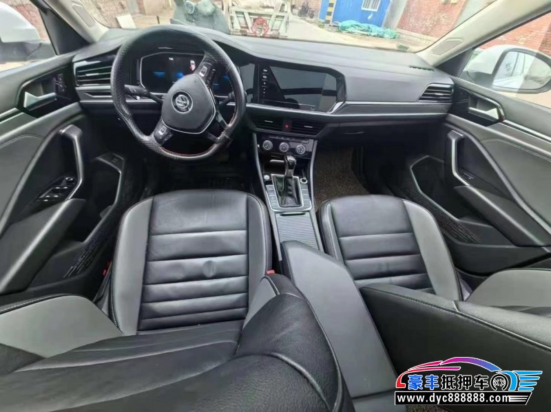 21年大众速腾轿车抵押车出售