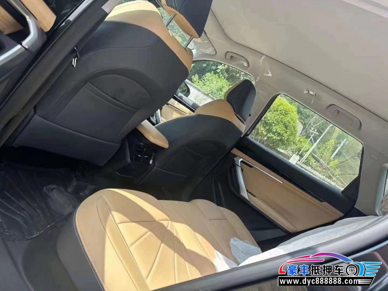 23年吉利博越轿车抵押车出售