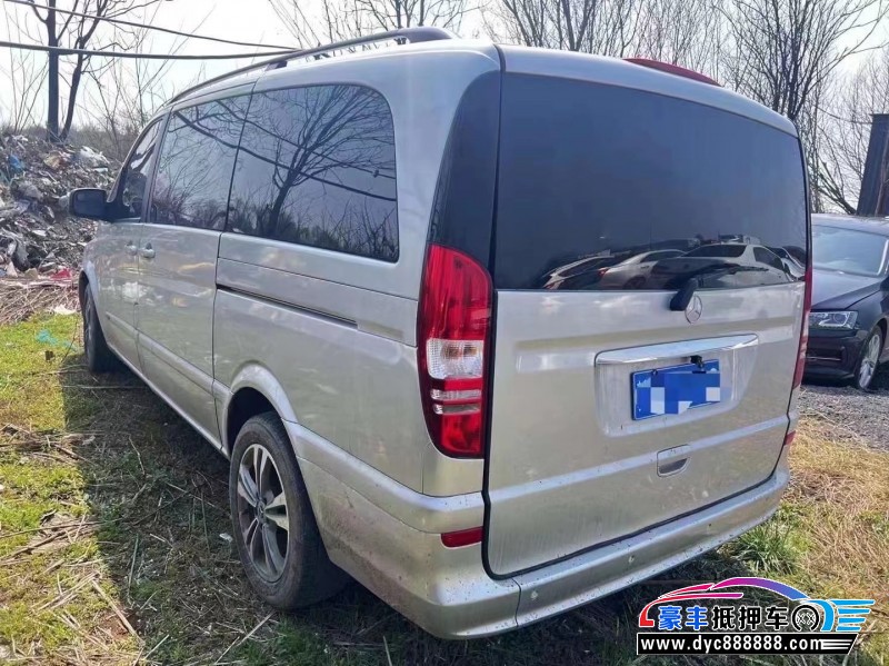 12年奔驰唯雅诺轿车抵押车出售