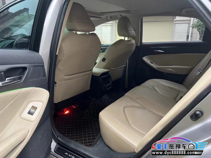 19年丰田亚洲龙轿车抵押车出售