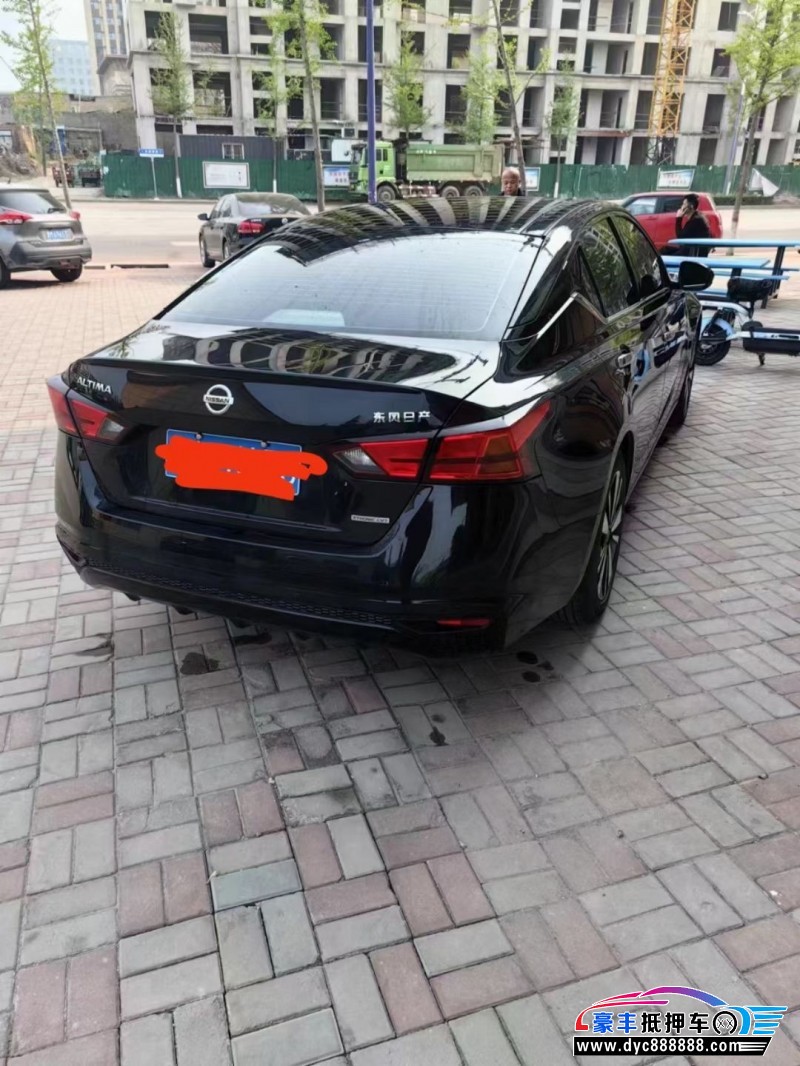 22年日产天籁轿车抵押车出售