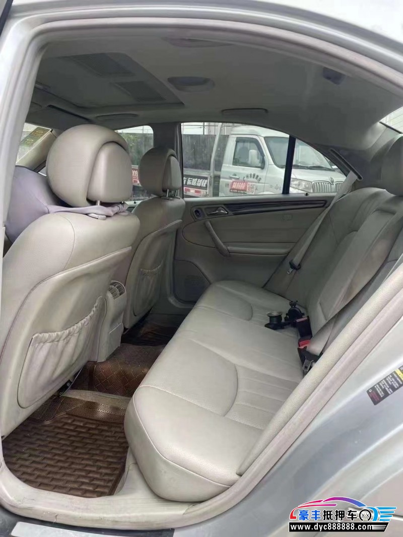 07年奔驰C轿车抵押车出售