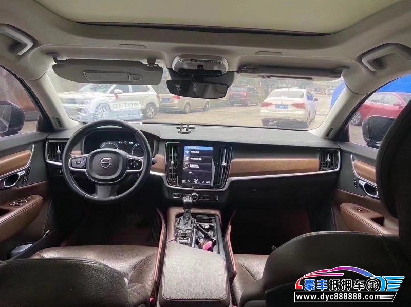 19年沃尔沃S90轿车抵押车出售