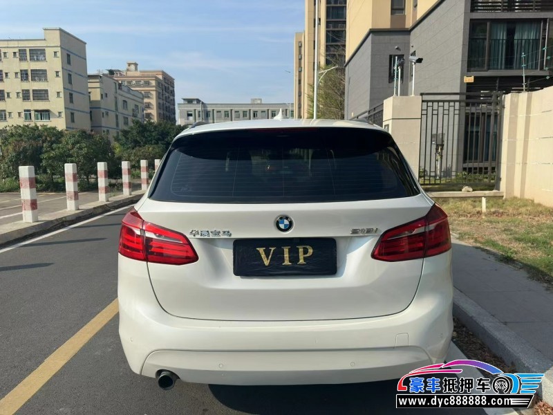 18年宝马2系轿车抵押车出售