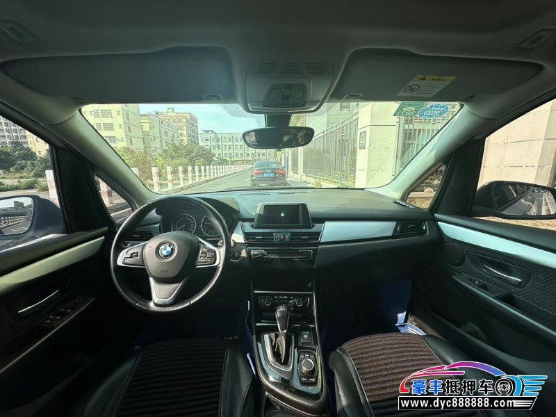 18年宝马2系轿车抵押车出售