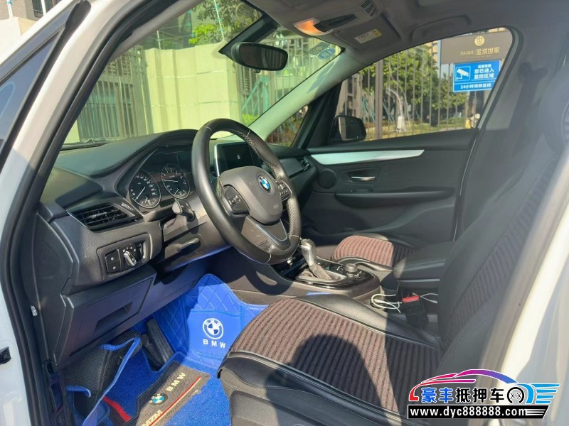 18年宝马2系轿车抵押车出售