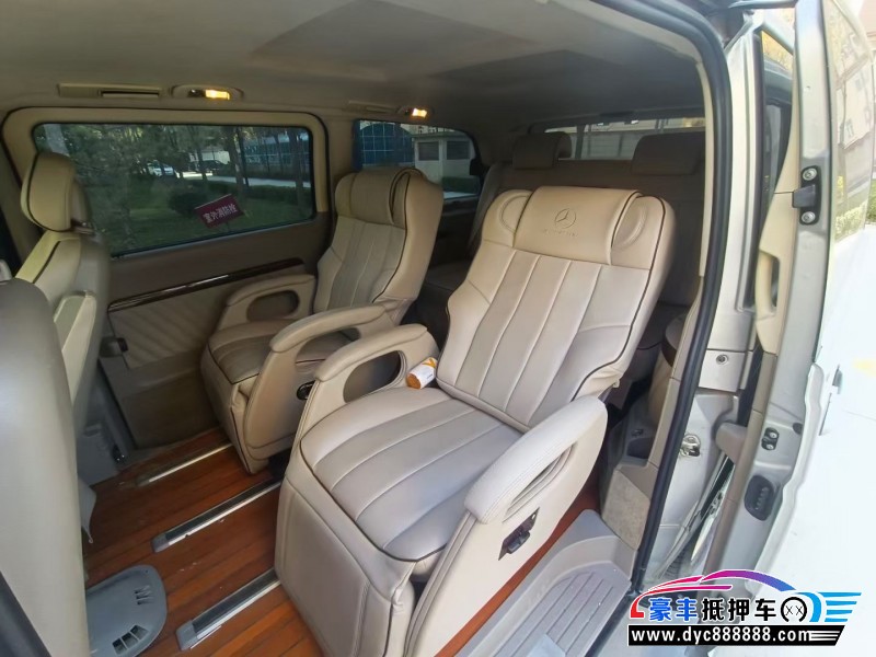 12年奔驰唯雅诺MPV抵押车出售