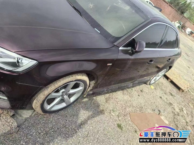 17年奥迪A3轿车抵押车出售