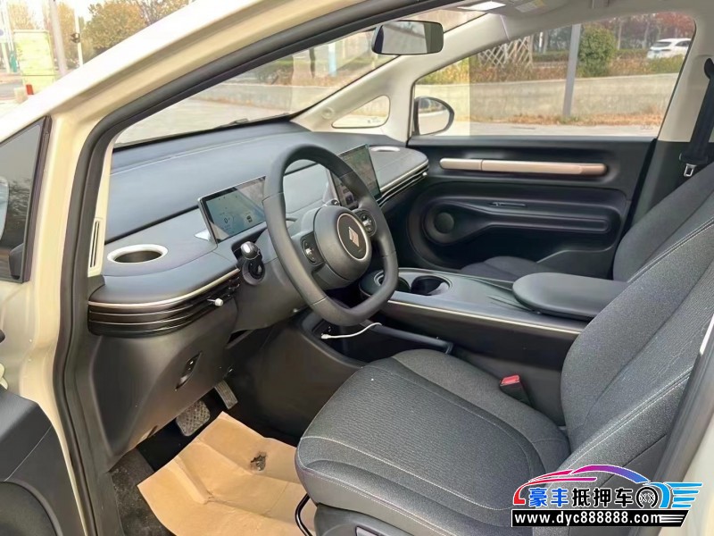 23年宝骏云朵轿车抵押车出售