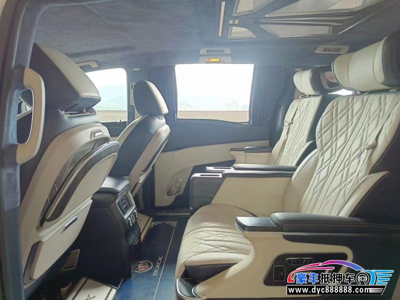 21年别克GL8轿车抵押车出售