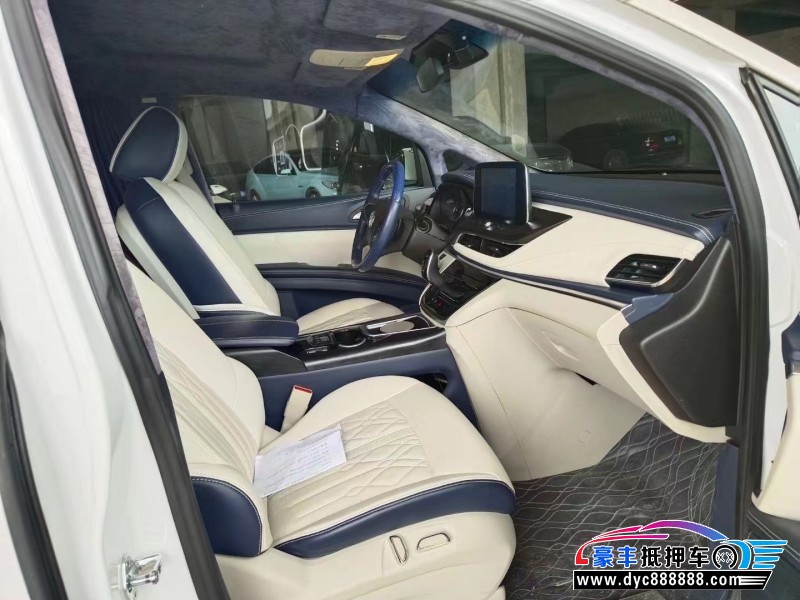 21年别克GL8轿车抵押车出售