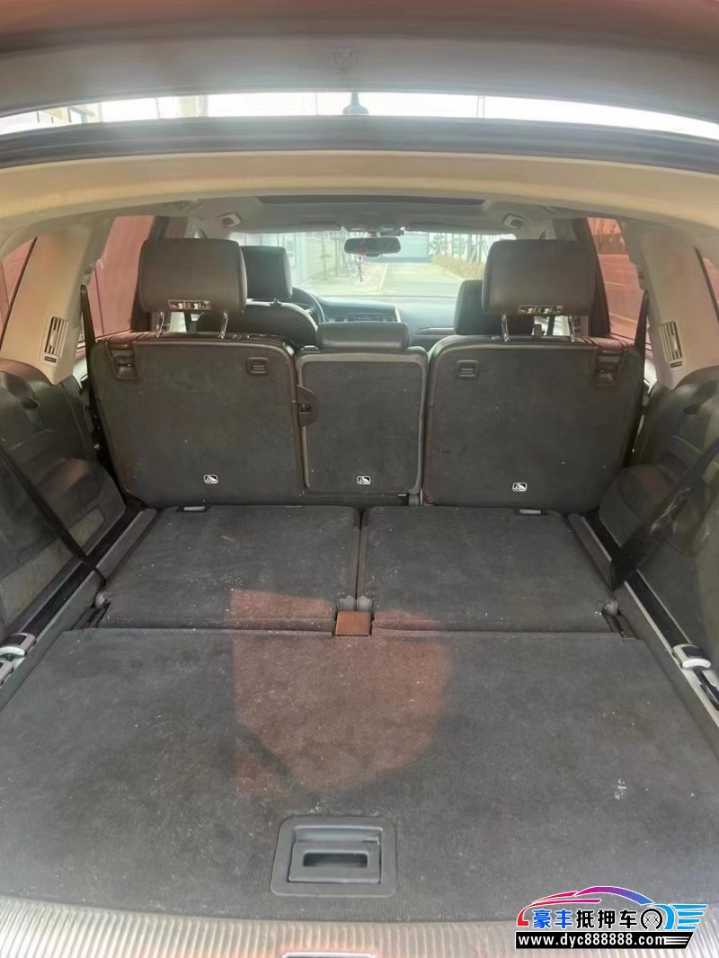 13年奥迪Q7轿车抵押车出售