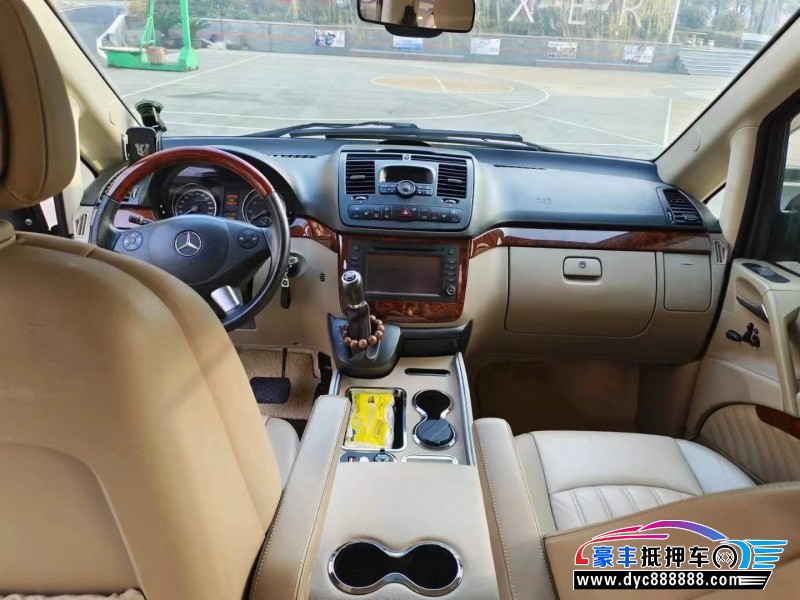 12年奔驰唯雅诺MPV抵押车出售