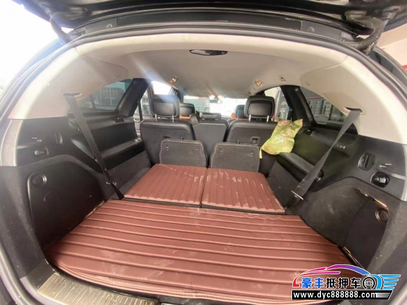 13年奔驰R轿车抵押车出售