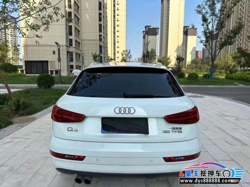 17年奥迪Q3轿车抵押车出售
