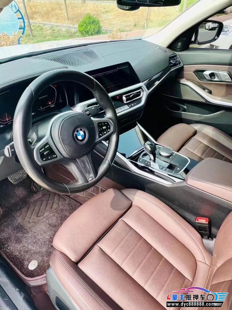 20年宝马3系轿车抵押车出售