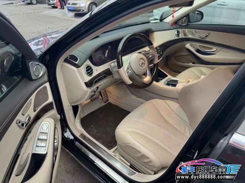 19年奔驰S轿车抵押车出售