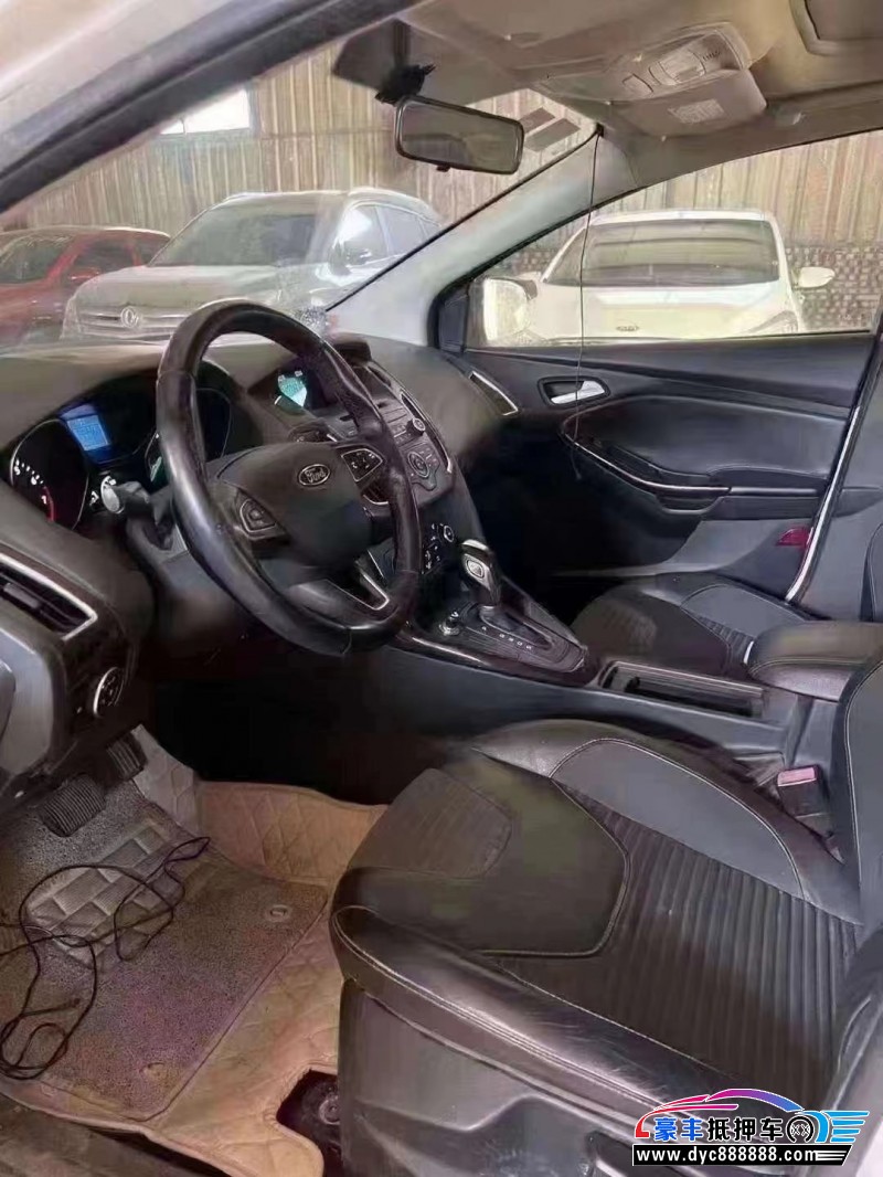 16年福特福克斯轿车抵押车出售