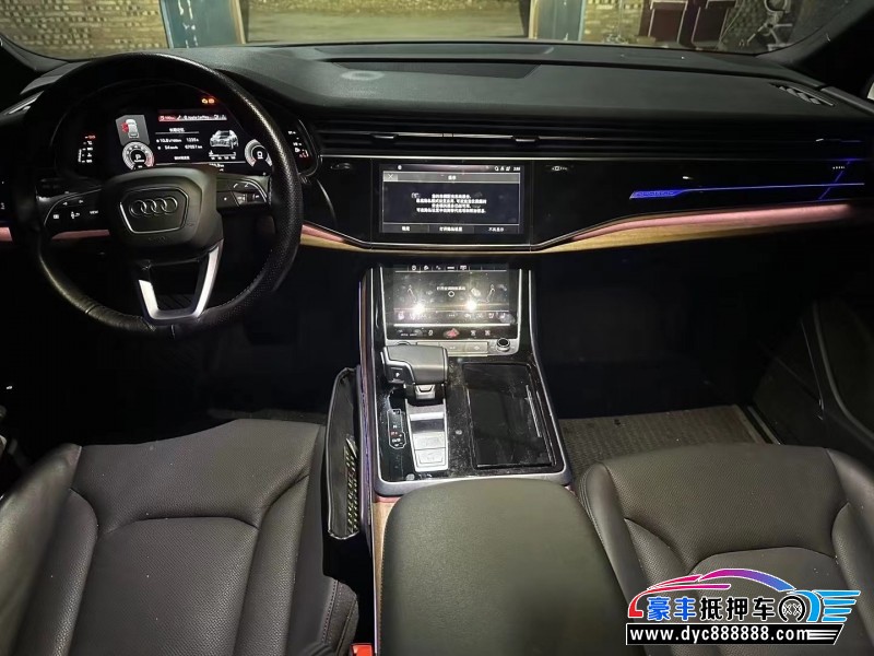 22年奥迪Q7轿车抵押车出售