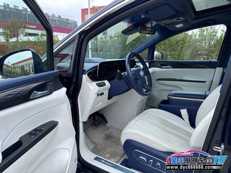 20年别克GL8轿车抵押车出售